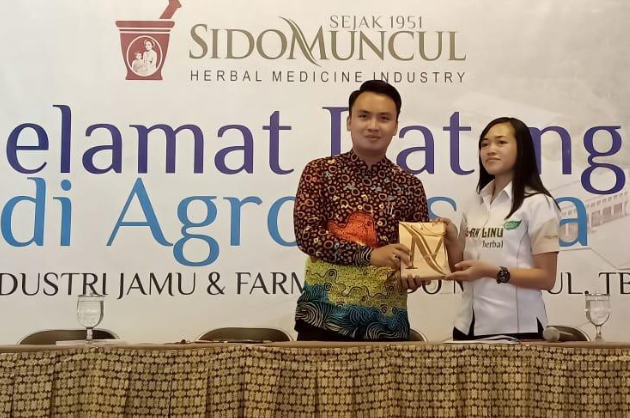 Diskusi Panel Tentang “obat herbal asli Indonesia”